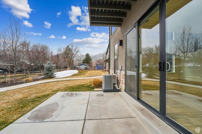 View of patio with cooling unit | Image 44