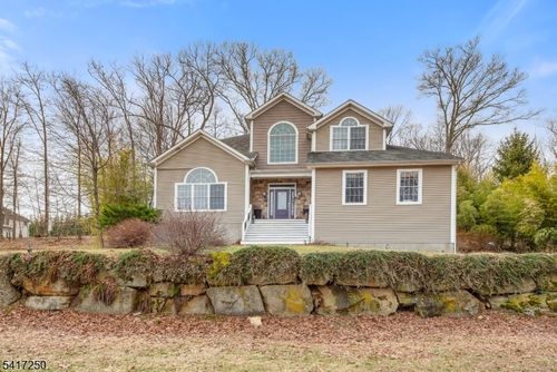 5 Teakwood Ct, Lake Hopatcong, NJ, 07849-1785 | Card Image
