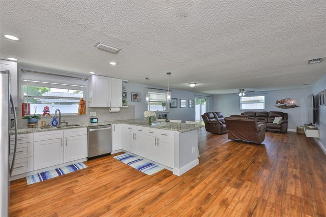 540 Firefly Ln, House other with 3 bedrooms, 2 bathrooms and null parking in APOLLO BEACH FL | Image 21