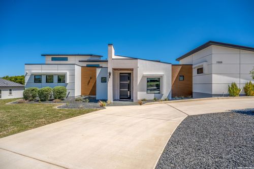 11009 Porter Spgs, San Antonio, TX, 78255-4481 | Card Image