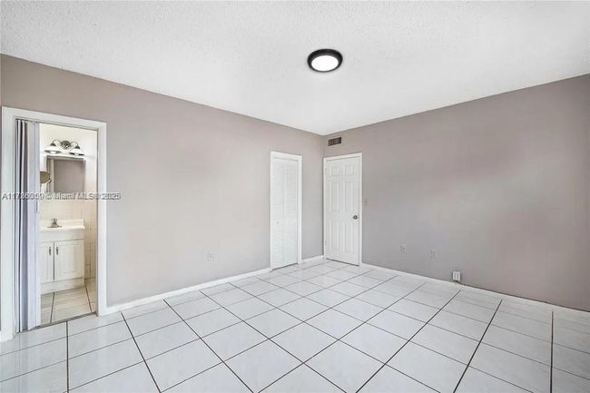 4 - 7271 Gary Ave, Home with 2 bedrooms, 2 bathrooms and null parking in Miami Beach FL | Image 12