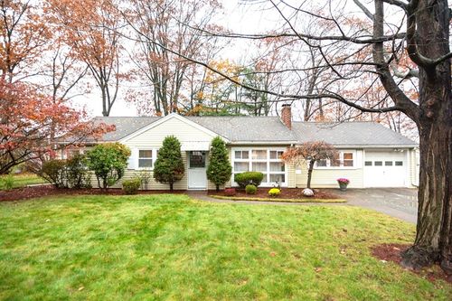 7 Sheffield Rd, Natick, MA, 01760-1713 | Card Image