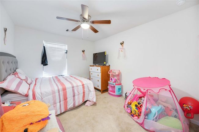 14008 Harmony Ridge Trl, House other with 4 bedrooms, 3 bathrooms and 2 parking in Pearland TX | Image 14