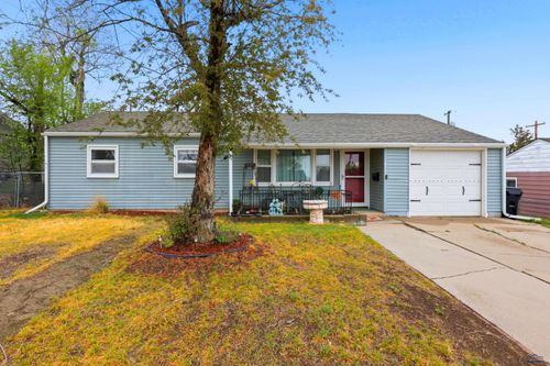 618 E Indiana St, Rapid City, SD, 57701-5831 | Card Image