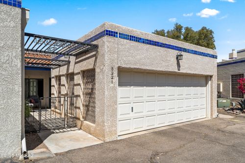 5221 N 1st Ave, Tucson, AZ, 85718-4701 | Card Image