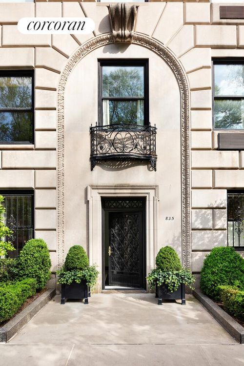 maisc-834 5th Avenue, New York City, NY, 10065 | Card Image