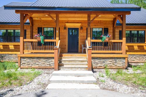 98 Sugar Loaf Dr, Star Valley Ranch, WY, 83127-9080 | Card Image