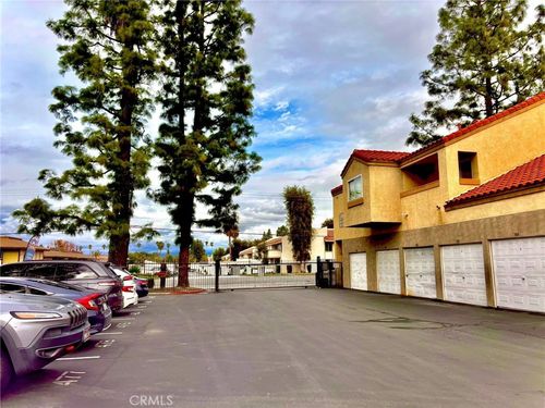102-1110 W Blaine St, Riverside, CA, 92507 | Card Image