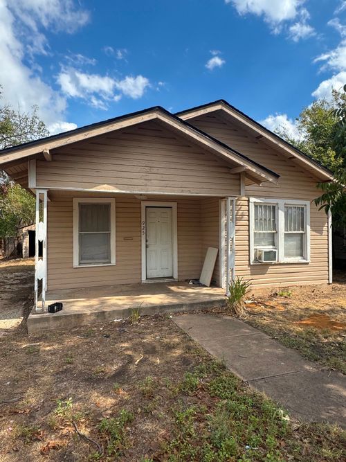 925 Peach St, Abilene, TX, 79602-2420 | Card Image