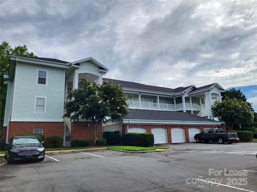 9163 Meadow Vista Rd, Charlotte, NC, 28213-5294 | Card Image