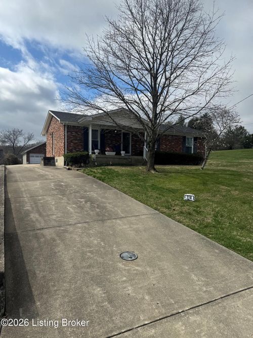 116 Rosebank Ct, Fairdale, KY, 40118-9610 | Card Image