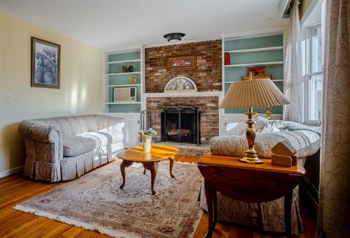 68 Albie Rd, Red Hook, NY, 12571-1150 | Card Image