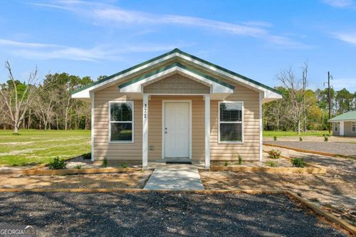 371 Cherokee Ave, Waycross, GA, 31501-7910 | Card Image