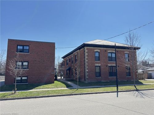 2-7-11 Sheridan Street, Brantford, ON, N3T2P7 | Card Image