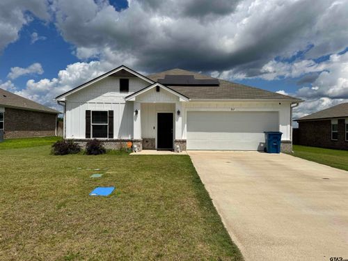 917 Martin St, Chandler, TX, 75758-2049 | Card Image
