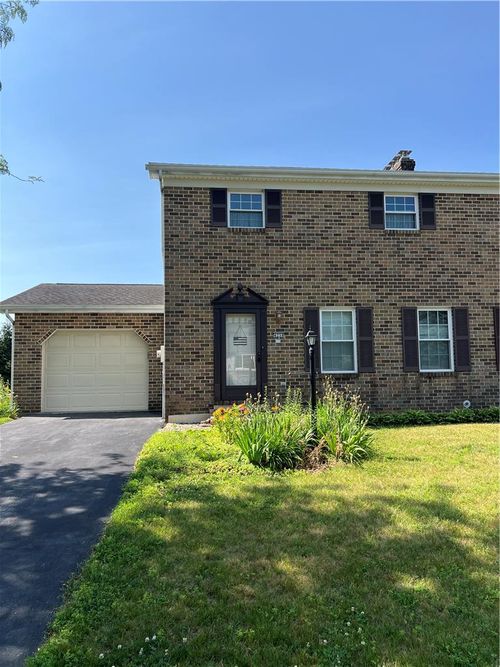 4258 Iroquois St, SCHNECKSVILLE, PA, 18078-2623 | Card Image
