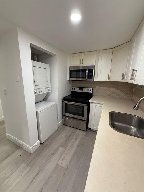 2341-10000 Nw 80th Ct, Hialeah Gardens, FL, 33016-2259 | Card Image