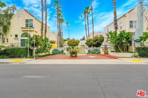 501-5455 Sylmar Ave, Sherman Oaks, CA, 91401-5119 | Card Image