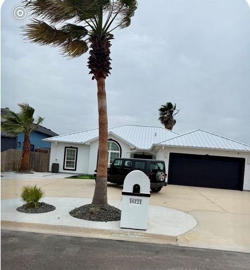 16121 Seagrape St, Corpus Christi, TX, 78418-6547 | Card Image