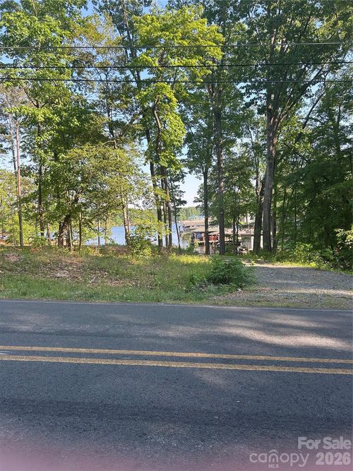 000 Lake Tillery Rd, Albemarle, NC, 28001 | Card Image