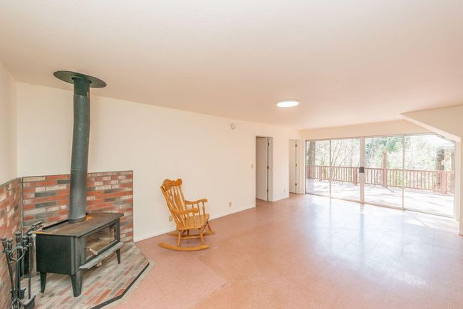 121,141 Mountain Aire Ln, House other with 2 bedrooms, 1 bathrooms and 15 parking in Trinity Center CA | Image 17