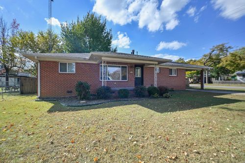 101 8th St, Mena, AR, 71953-3019 | Card Image