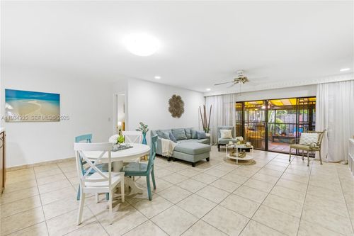 6358 Milk Wagon Ln, Miami Lakes, FL, 33014-6082 | Card Image