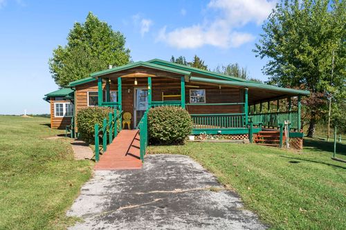 203 Leah Ave, Crane, MO, 65633-8128 | Card Image