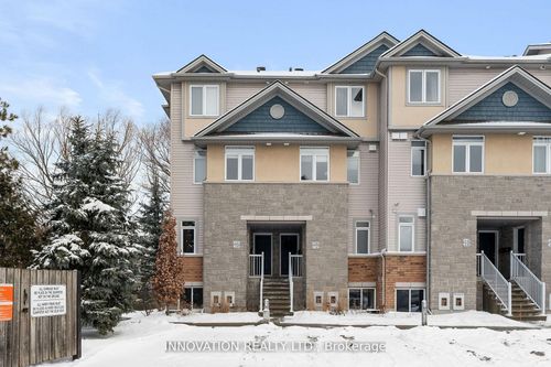 9-1032 Redtail Pvt, Ottawa, ON, K1J0A9 | Card Image