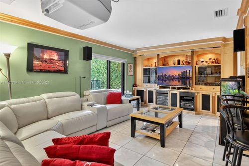 15010 Dunbarton Pl, Miami Lakes, FL, 33016-1417 | Card Image