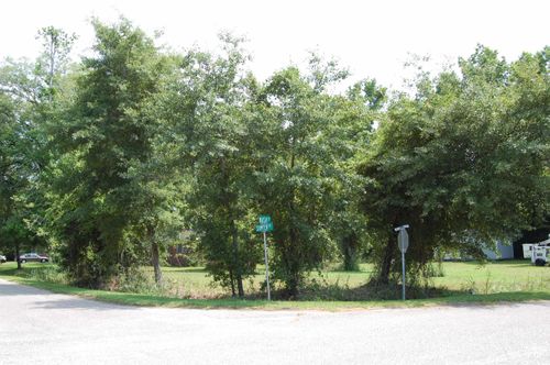 1824 Sumter St, Georgetown, SC, 29440-6538 | Card Image