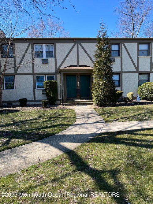 c13-440 Cross Rd, Matawan, NJ, 07747-2883 | Card Image
