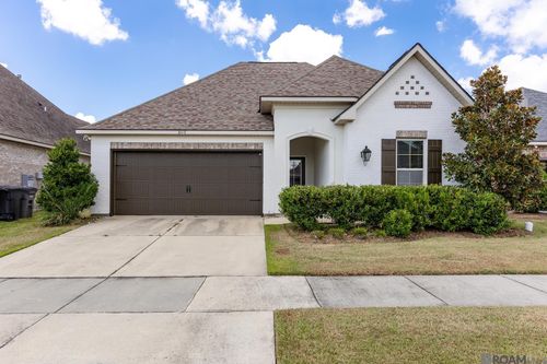 6118 Lake Bend Dr, Baton Rouge, LA, 70820-5326 | Card Image