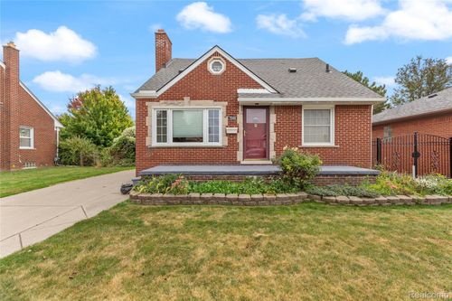 7290 Helen, Center Line, MI, 48015-1808 | Card Image