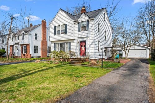 5187 Mayview Road, Lyndhurst, OH, 44124 | Card Image