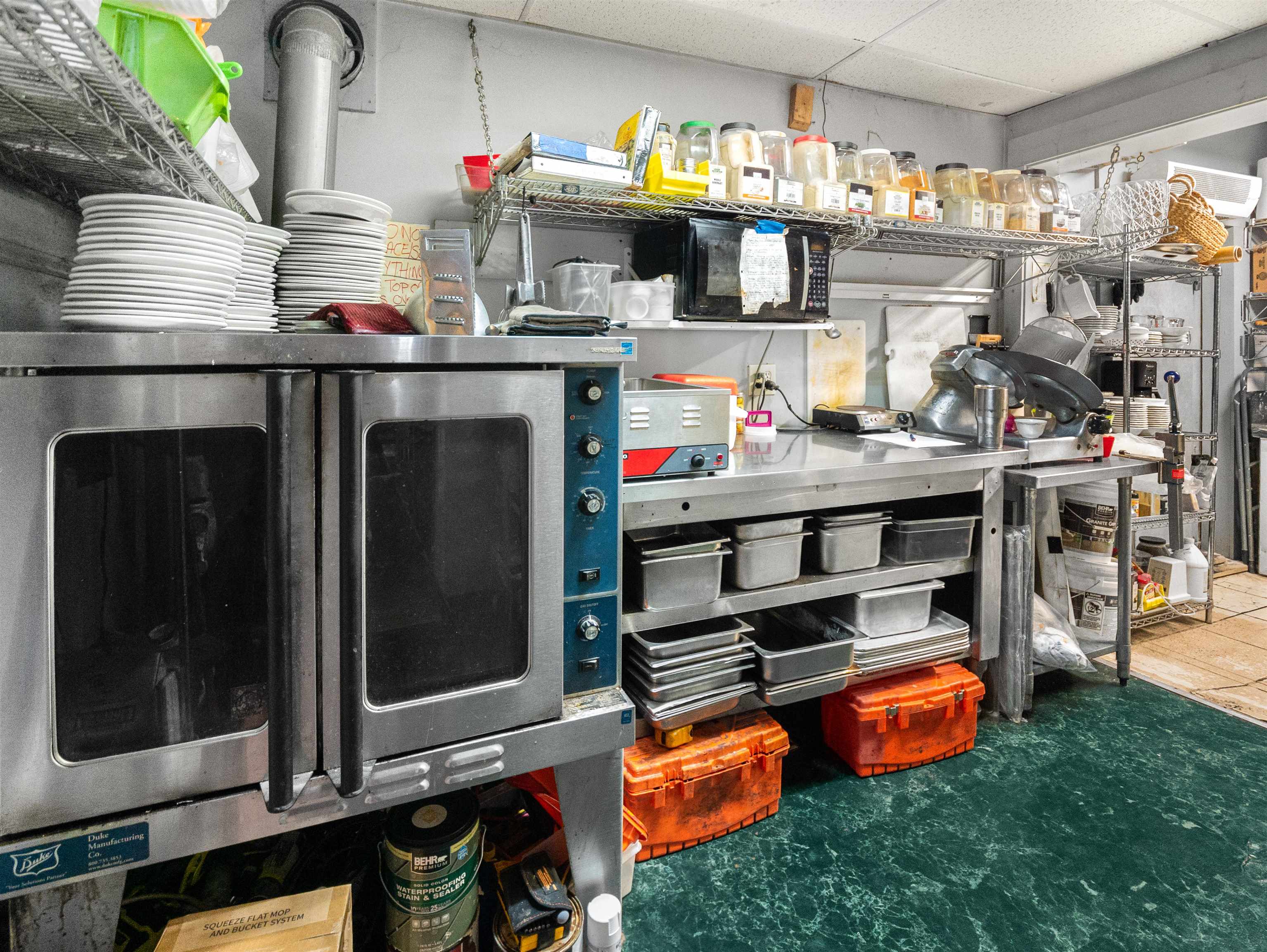 Commercial Sale in Proctor