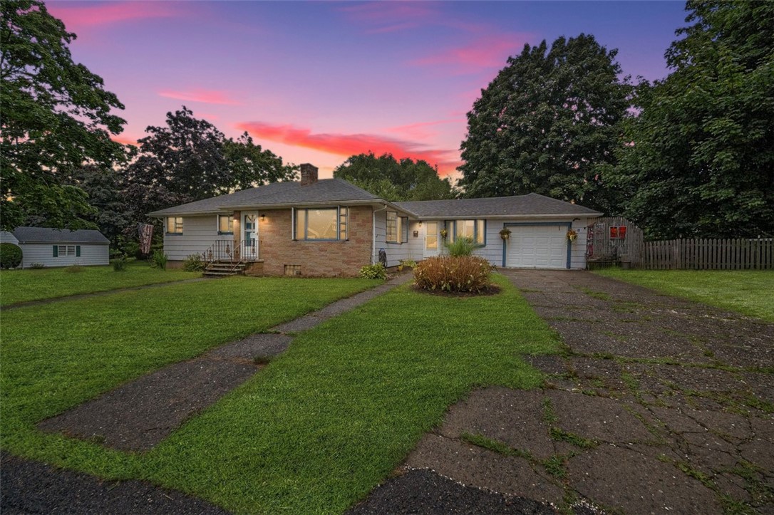 Kearns Ave, Tiverton, RI 02878