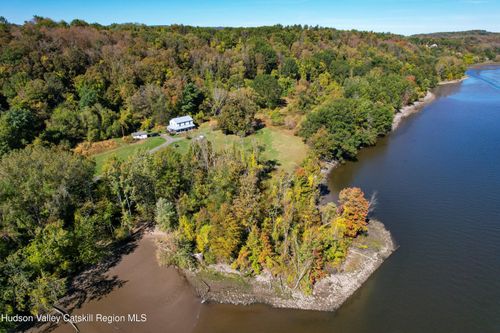 219-237 Sweezey Rd, Coxsackie, NY, 12051-1537 | Card Image