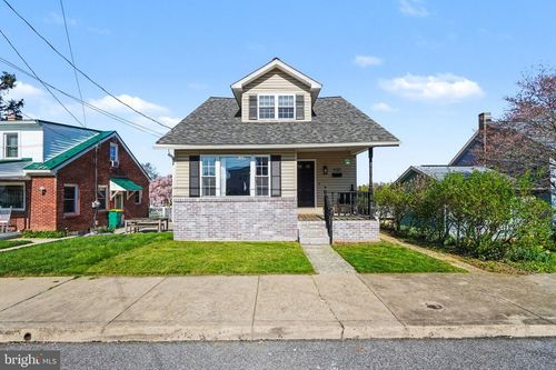420 Fairview Ave, WAYNESBORO, PA, 17268-1955 | Card Image