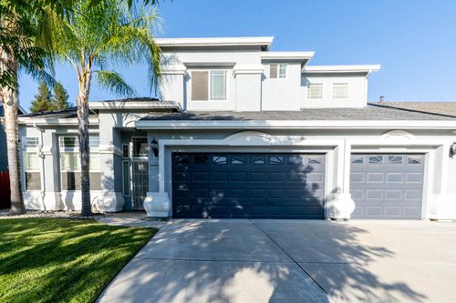 5738 Holbrook Dr, Riverbank, CA, 95367-3870 | Card Image