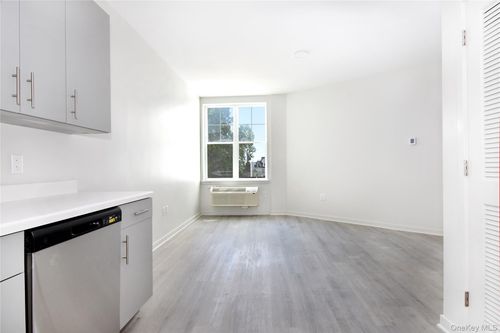 306-56 Prospect St, Yonkers, NY, 10701-3523 | Card Image