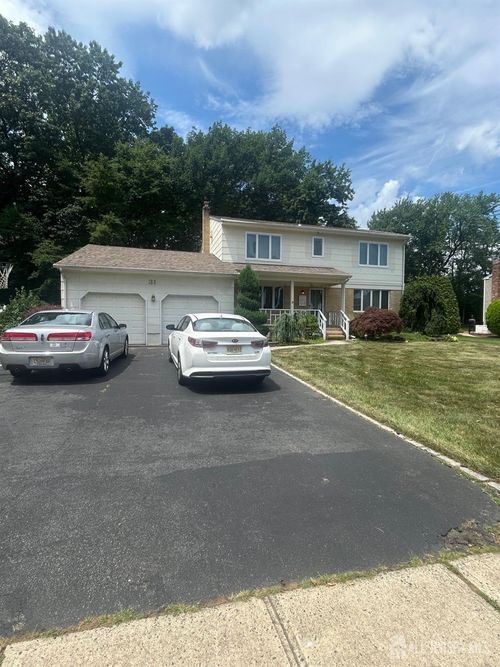 31 Edward St, East Brunswick, NJ, 08816-4411 | Card Image