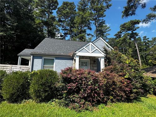2097 Holly Hill Dr, Decatur, GA, 30032-5526 | Card Image
