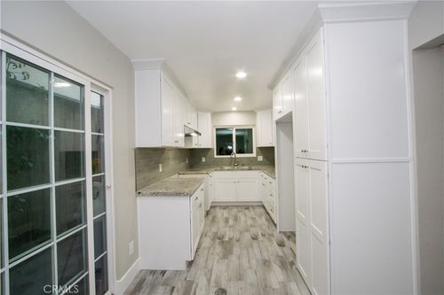 apt-d-4505 Santa Ana St, Cudahy, CA, 90201-5752 | Card Image