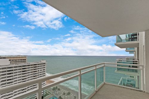 2114-3900 Galt Ocean Dr, Fort Lauderdale, FL, 33308-6631 | Card Image