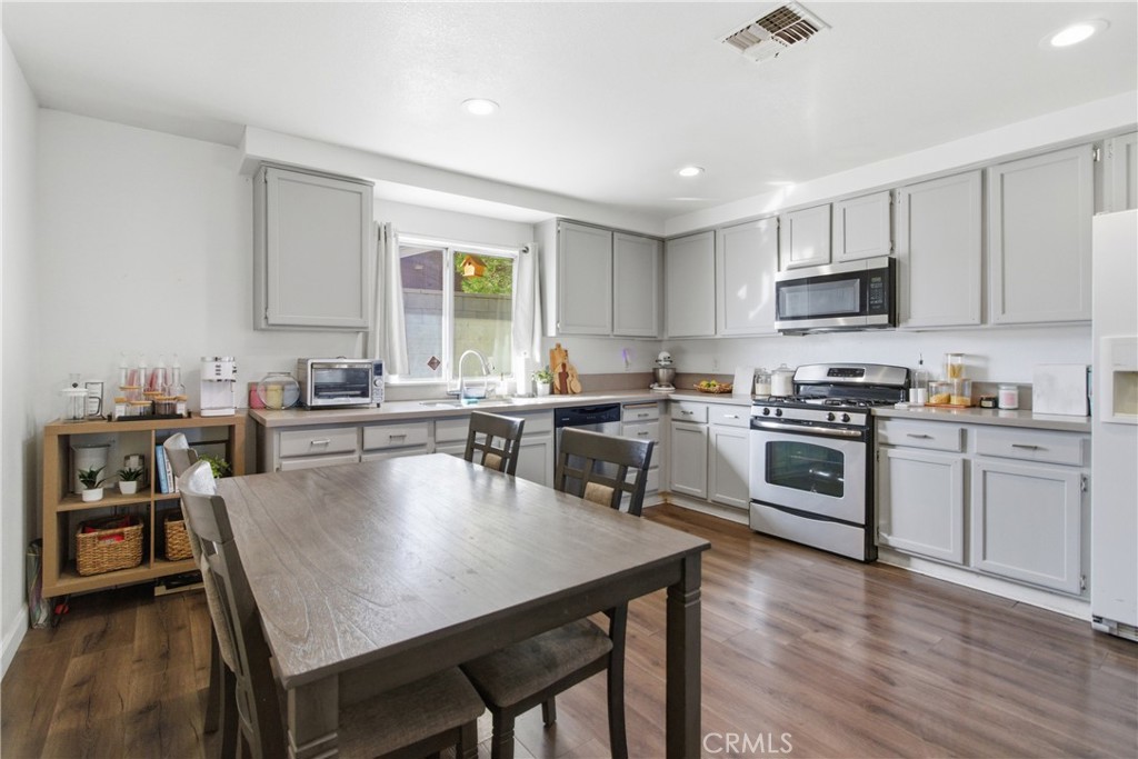 Residential in Adelanto 5