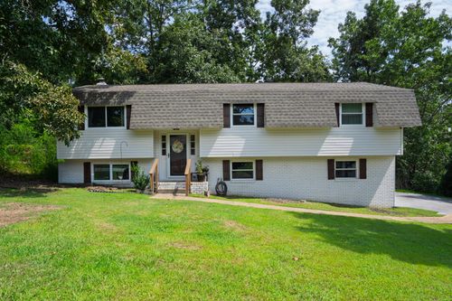 9307 Wyndover Dr, Ooltewah, TN, 37363-8021 | Card Image