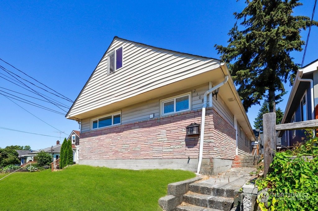 7th St, Bremerton, WA 98312