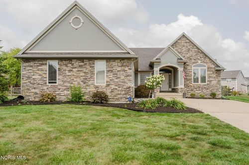 14780 Prairie Lake Dr, Perrysburg, OH, 43551-8827 | Card Image
