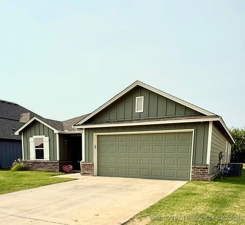 12005 E 108th Pl N, Owasso, OK, 74055-1019 | Card Image